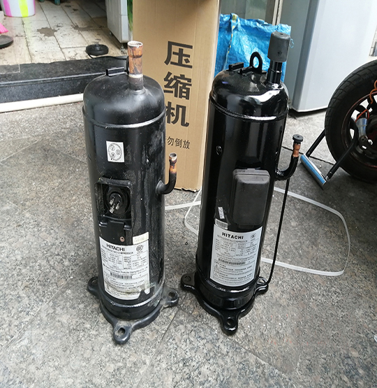 泰兴中央空调压缩机的更换维修